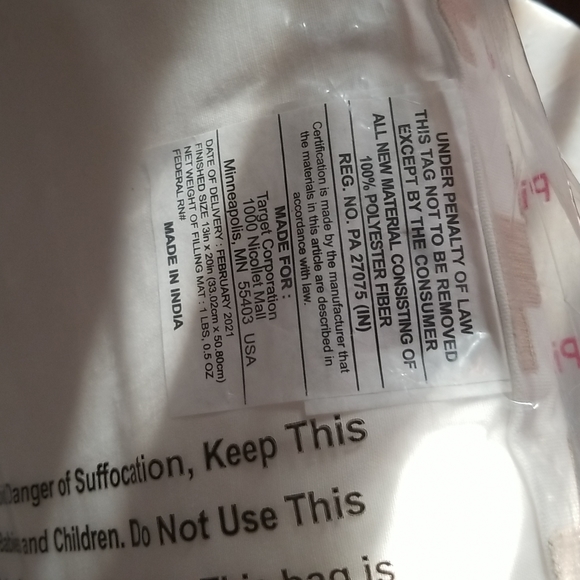 Geo embroidered toss pillow - Picture 5 of 5